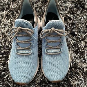 New Balance Roav Foam sneakers